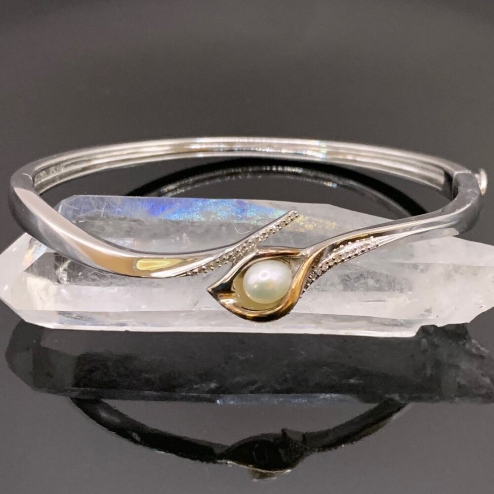 Alwand Vahan Calla Lily Pearl Diamond 925 14K Gold Hinged Bangle Bracelet #787